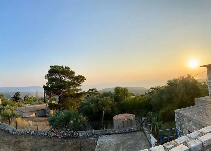 בית נופש Potis Stone House